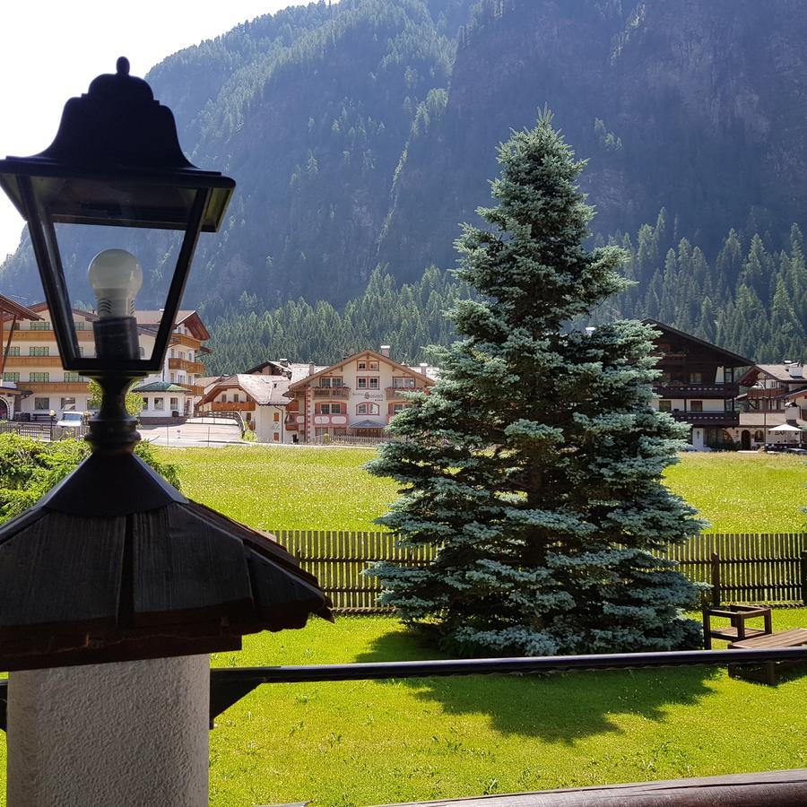B&B Garni Villa Campitello Campitello di Fassa Kültér fotó
